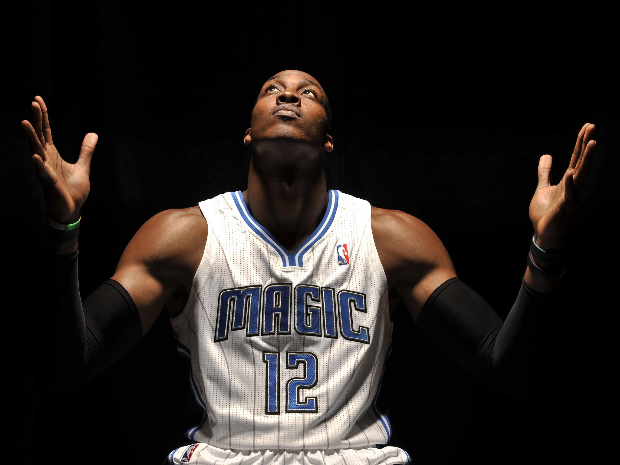 1-3逆转！巴萨诺坎普击败马竞，7连胜终结，榜首优势更稳固（主场3-1翻盘！巴萨力克马竞，终结对手7连胜，巩固榜首优势）