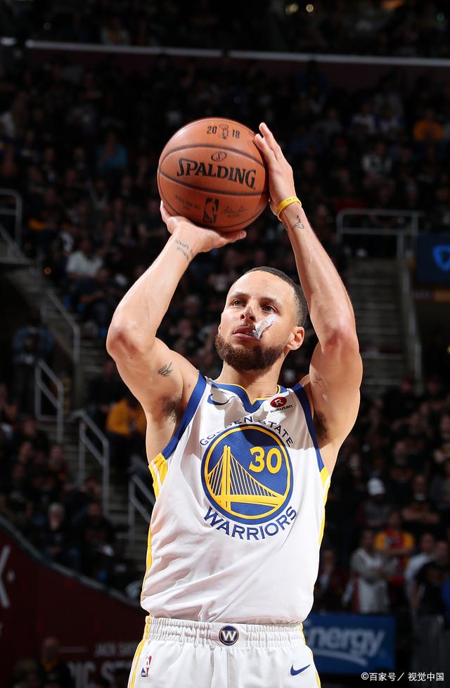 武汉三镇再度展现强队实力（武汉三镇再次证明强队底蕴）