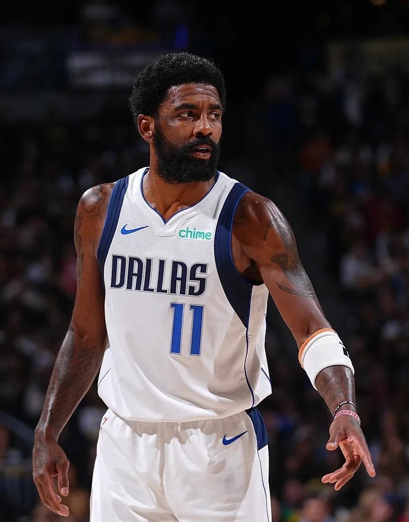 肇俊哲：铁人队应该抓住机遇，做辽宁足球振兴的“领头羊”（肇俊哲：铁人队应把握良机，成为辽宁足球复兴的先锋）