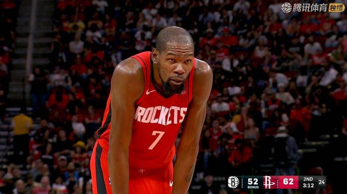 马背上的共生：马术里的优雅与默契（鞍上共舞：马术的优雅与默契）