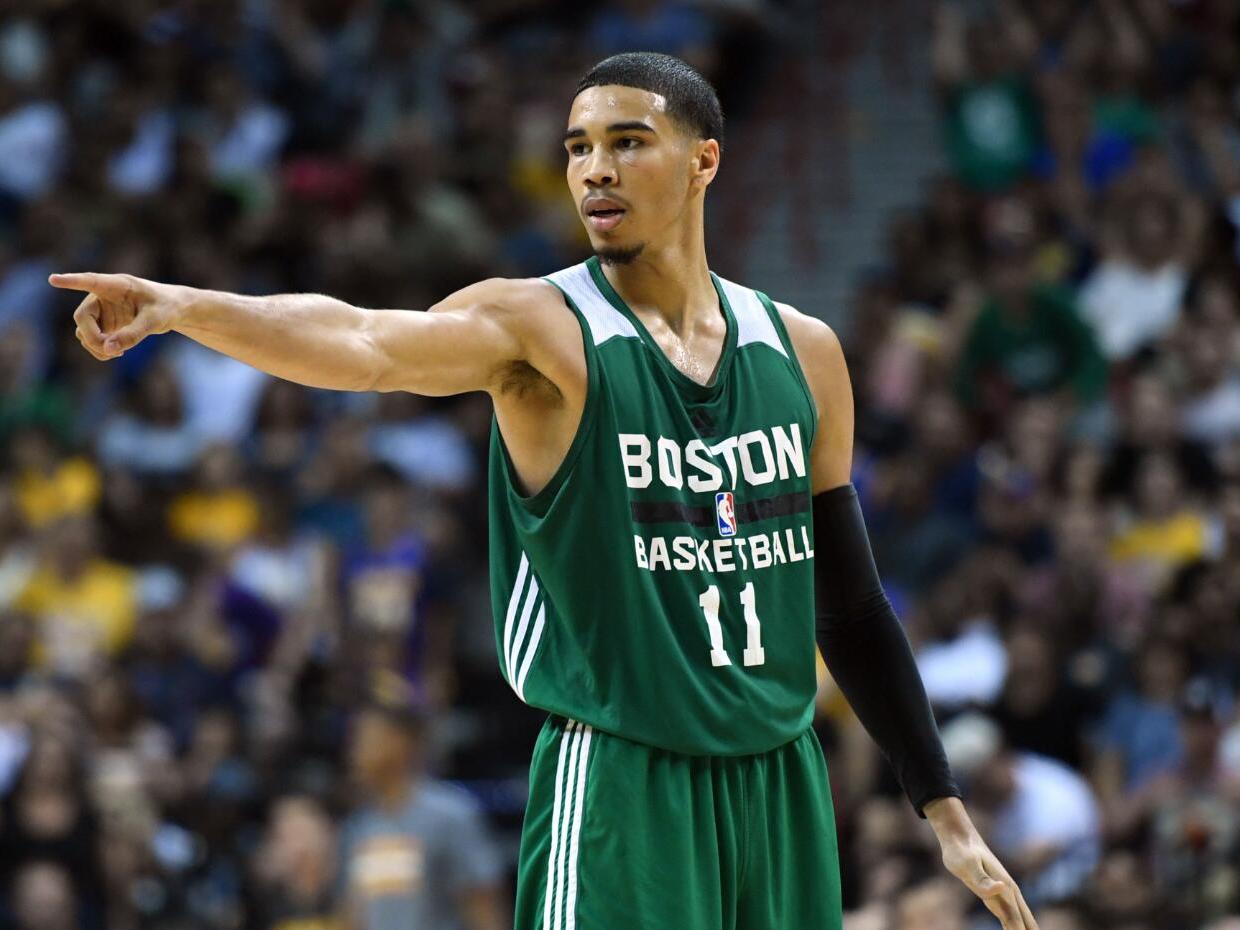 2-2战平切尔西，卡拉巴赫首次在欧战对阵英格兰球队拿分（与切尔西2-2战平，卡拉巴赫欧战对英格兰队首获积分）