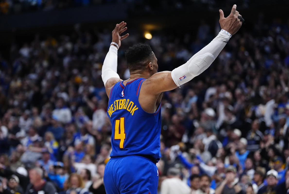 4大科技赋能足球，助力小球员身心脑体全面发展（四大科技驱动足球创新，全面促进小球员身心脑体发展）