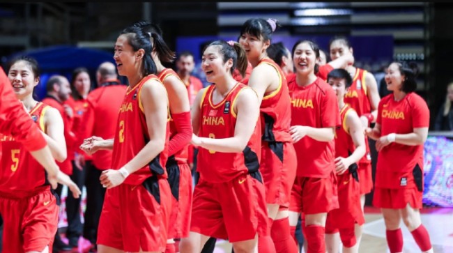 火箭vs快船前瞻：哈登重返休城大战杜兰特，火箭全力争胜（火箭战快船前瞻：哈登重返休城遭遇杜兰特，火箭力拼胜场）